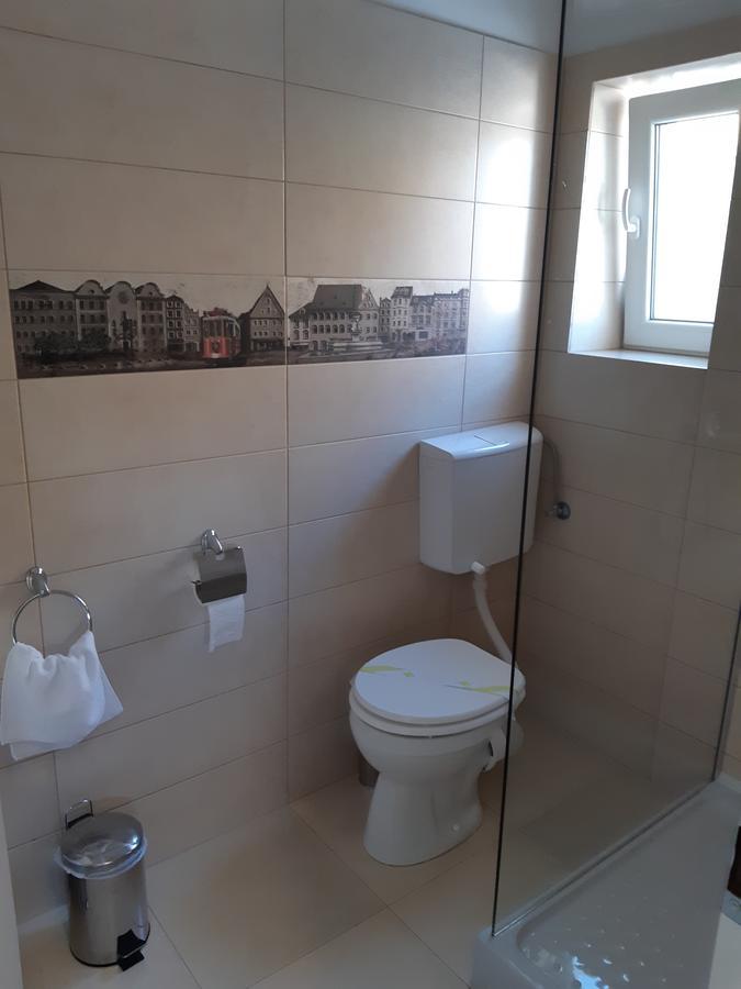 Budget Double Room,1309678033:JPEG